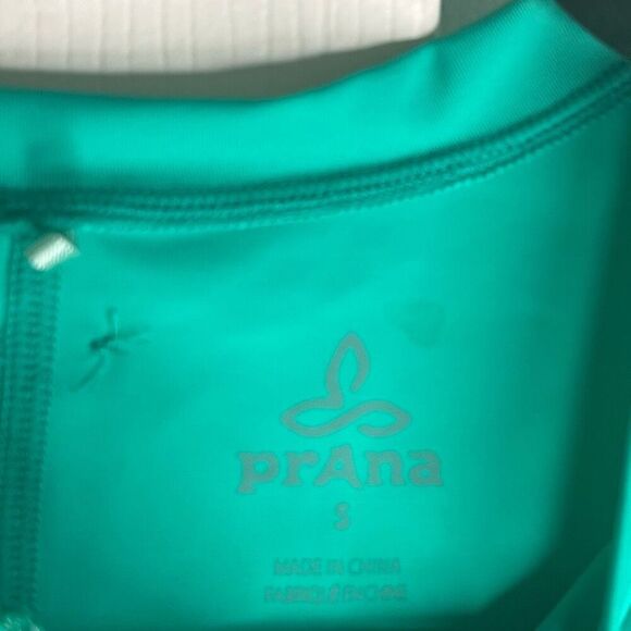 Prana Short Sleeved 1/4 Zip Teal Rashguard Top Women’s Small - Picture 7 of 8